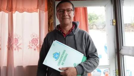 Entrega de escrituras en Merlo