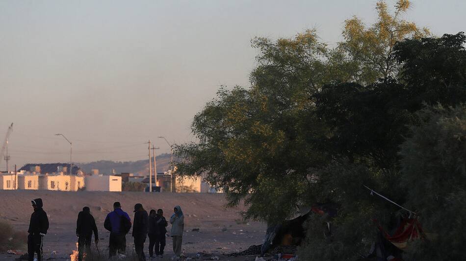Migrantes en la frontera México-EEUU. Foto: EFE