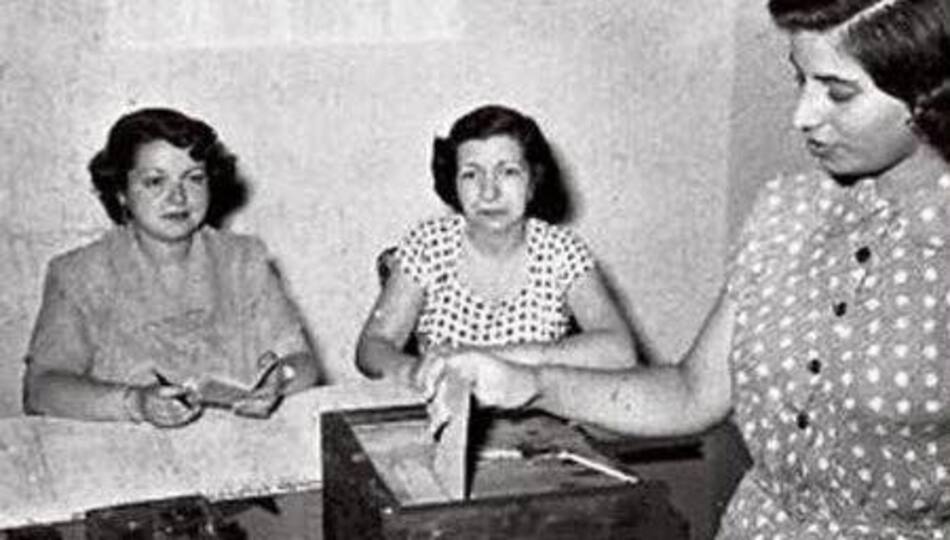 Voto femenino, efemérides