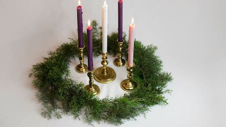 Corona de adviento, navidad. Foto: Unsplash.