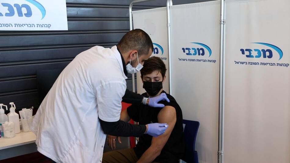 Israel comienza a vacunar a los jovenes, Coronavirus, Reuters.