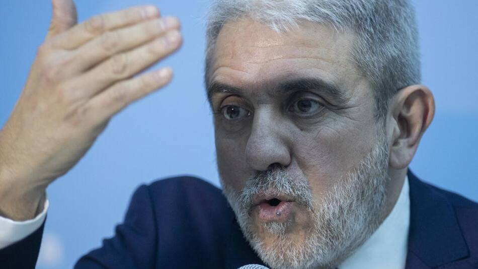 Aníbal Fernández, NA