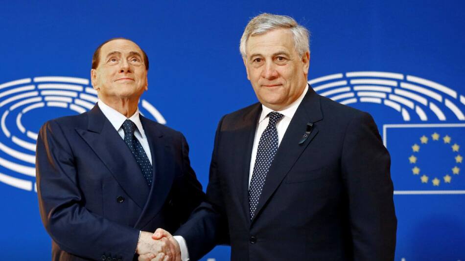 Antonio Tajani y Silvio Berlusconi. Foto: Reuters