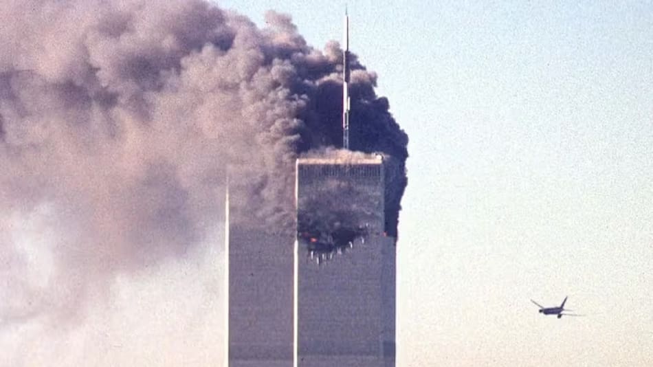 Uno de los atentados más emblemáticos de las últimas décadas, el de las Torres Gemelas, en EE.UU. Fuente: X.