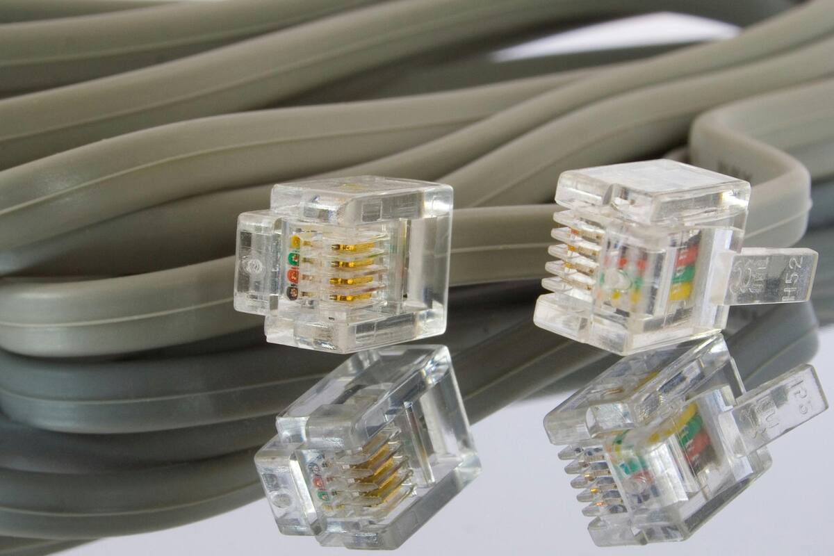 Conexión a internet por cable de red. Foto: Pexels.