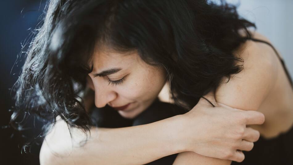 Mujer, salud, triste, cansancio. Foto Pexels