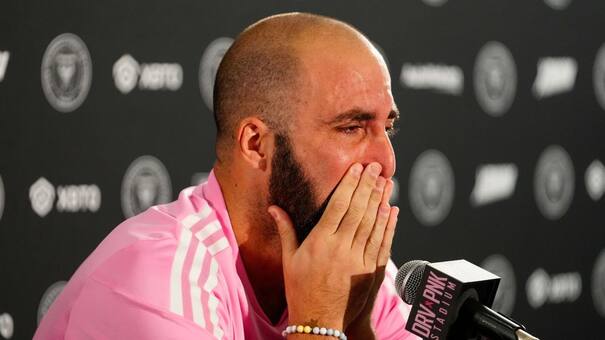 Gonzalo Higuaín anunció su retiro del fútbol profesional