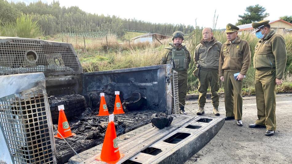 Ataque a carabineros en Chile. Foto: Reuters