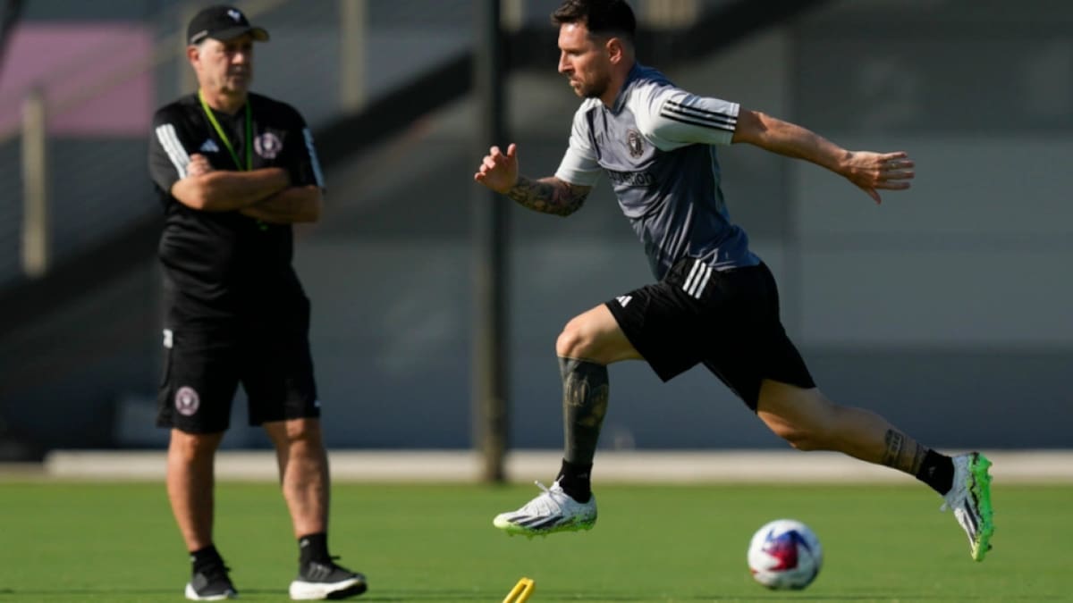 Lionel Messi ya trabaja bajo las órdenes del Tata Martino. Foto: Twitter