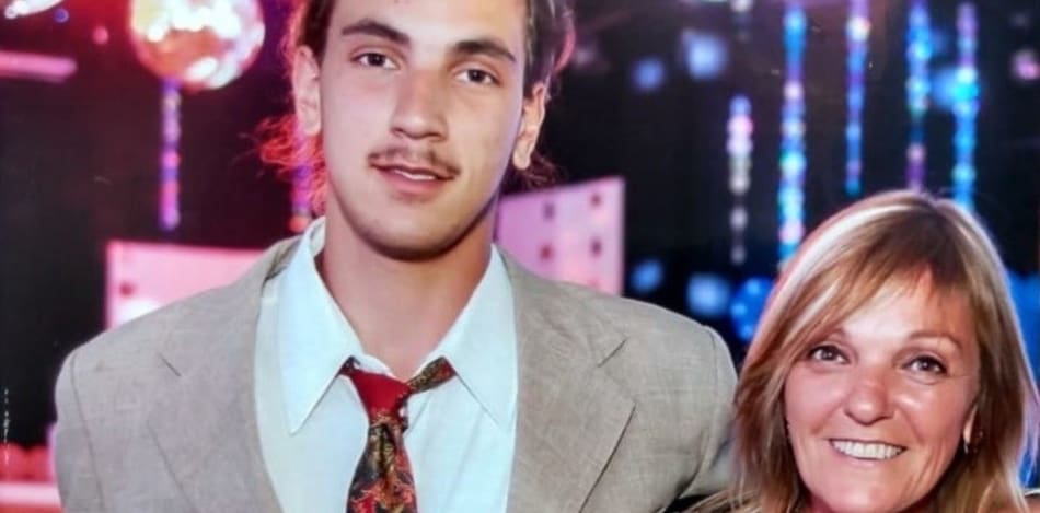 Nicolás y su madre.