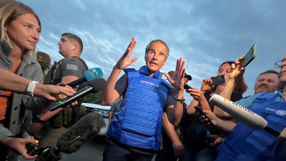 Rafael Grossi, en la inspeccion de la ONU en Zaporiyia. Foto: REUTERS.