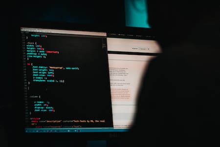 Hacker, ciberataque. Foto: Unsplash.