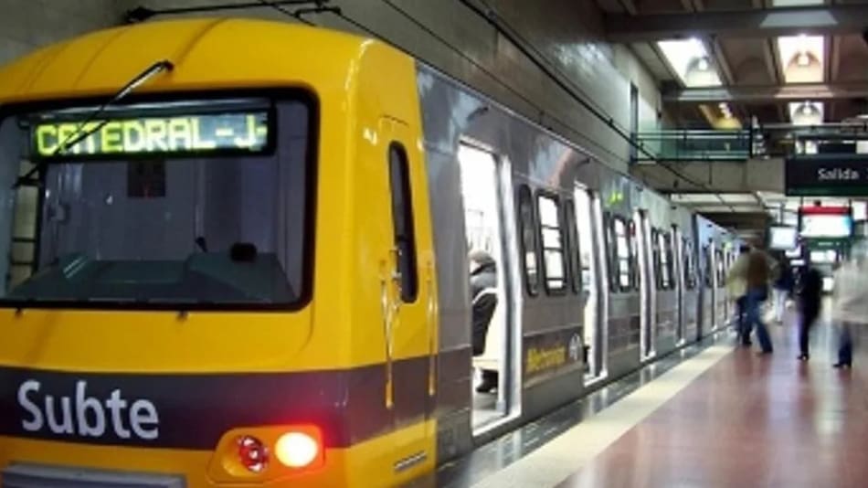 Reabrió la línea D. Foto: NA