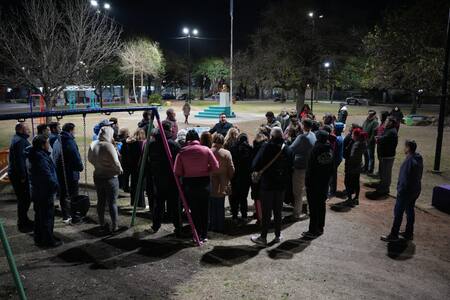 Andrés Watson supervisó recambio de luminarias en Florencio Varela.