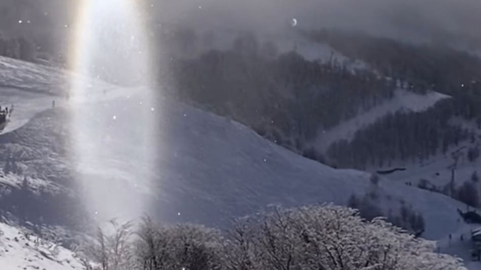 Una fotógrafa registró un extraño círculo en Bariloche. Foto: captura