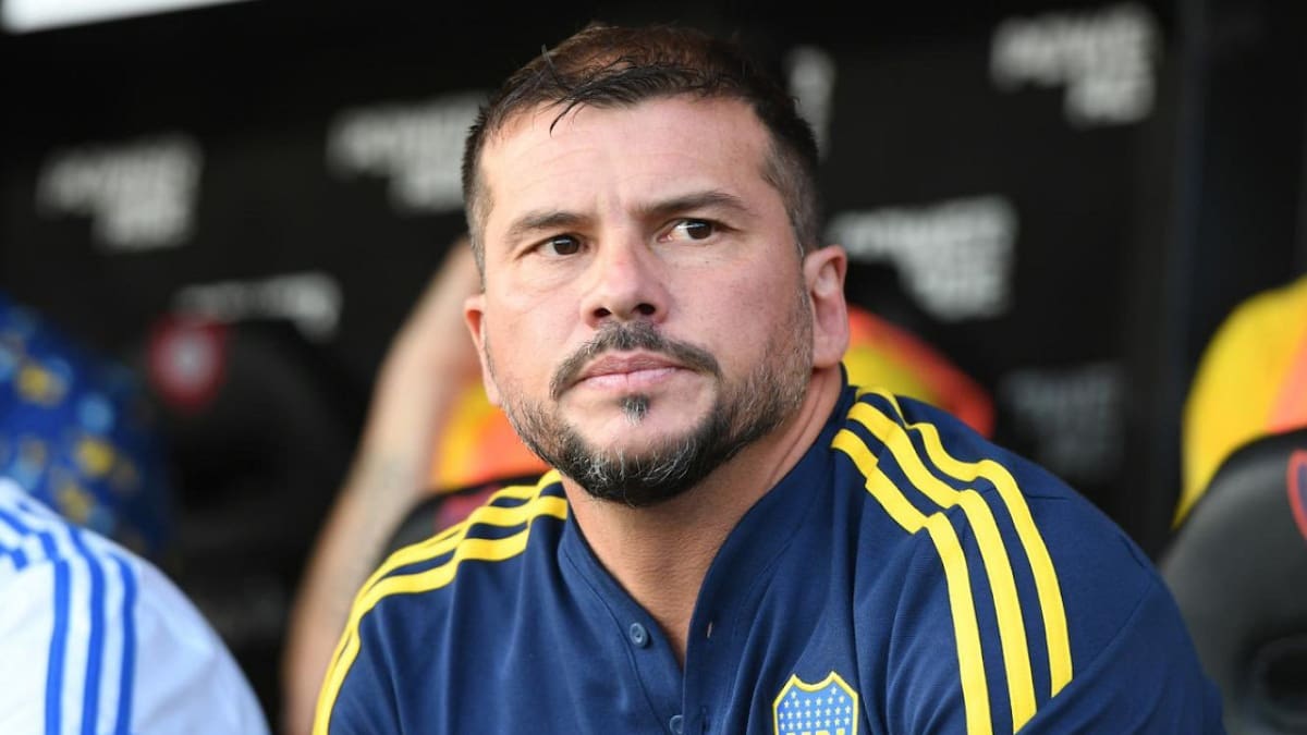 Mariano Herrón, técnico interino de Boca Juniors. Foto: X @BocaJuniors_GO.