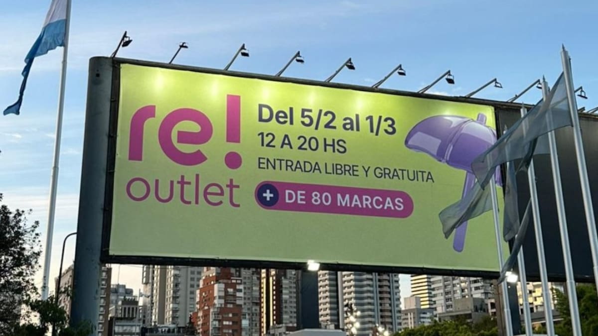 Re outlet en La Rural.