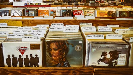 Compact discs o CD. Foto: Pexels