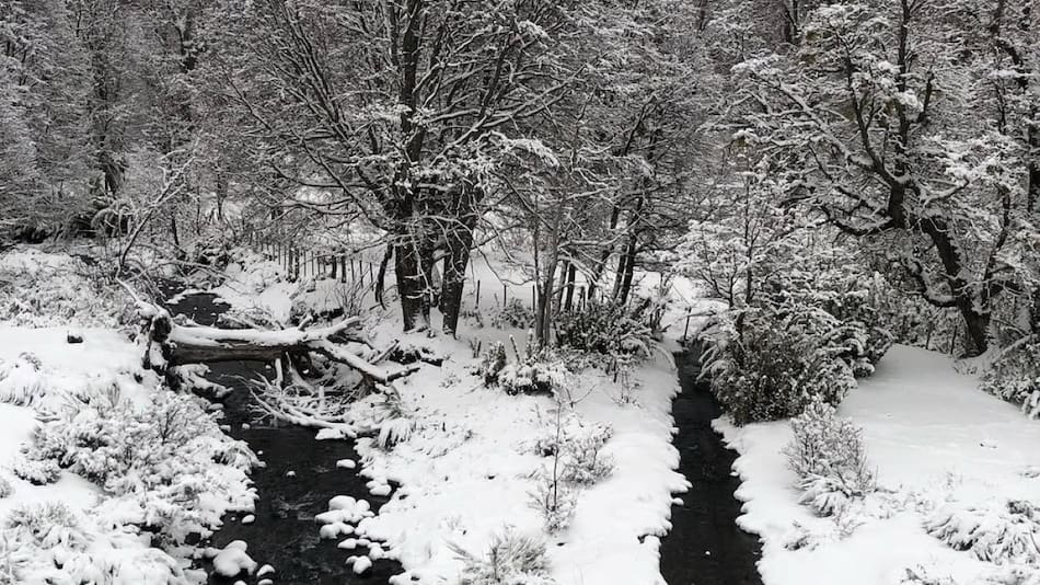 El sorprendente arroyo patagónico que une dos océanos. Foto NA