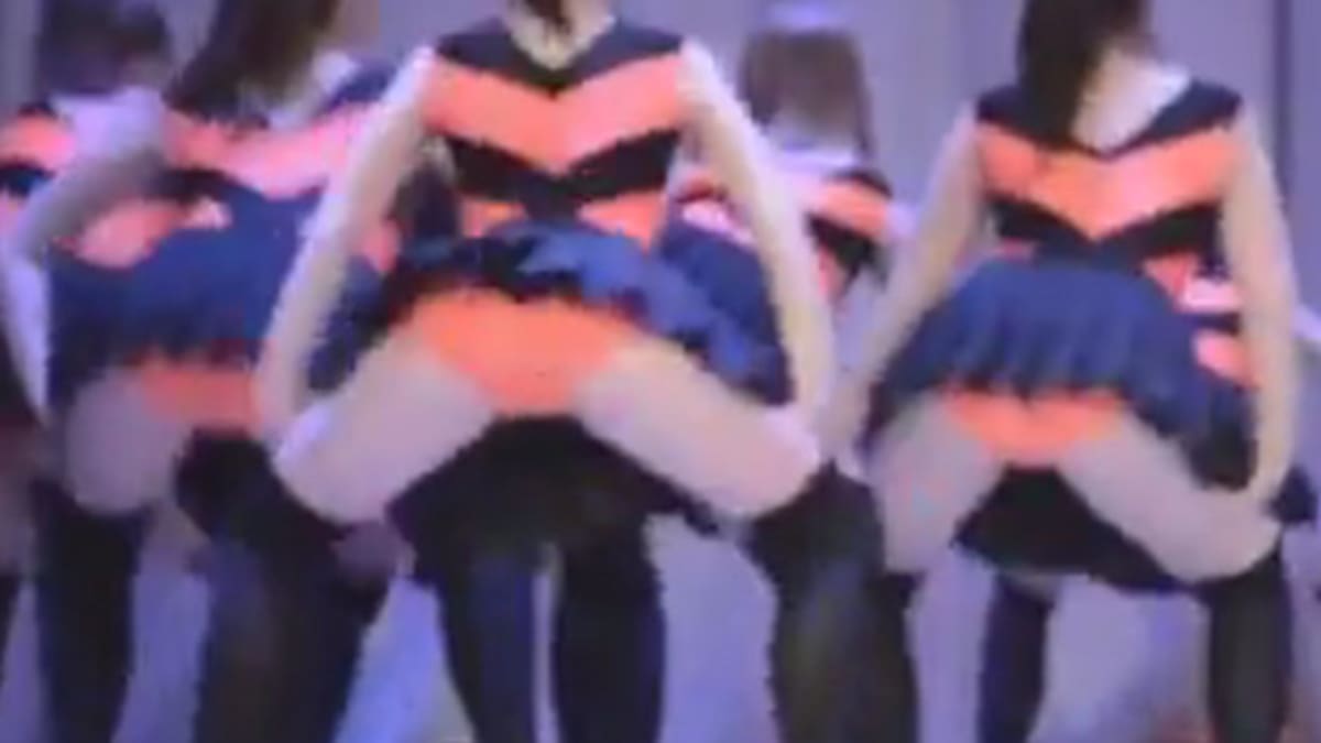 Estudiantes desatan polémica en Rusia por sensual baile "twerking"
