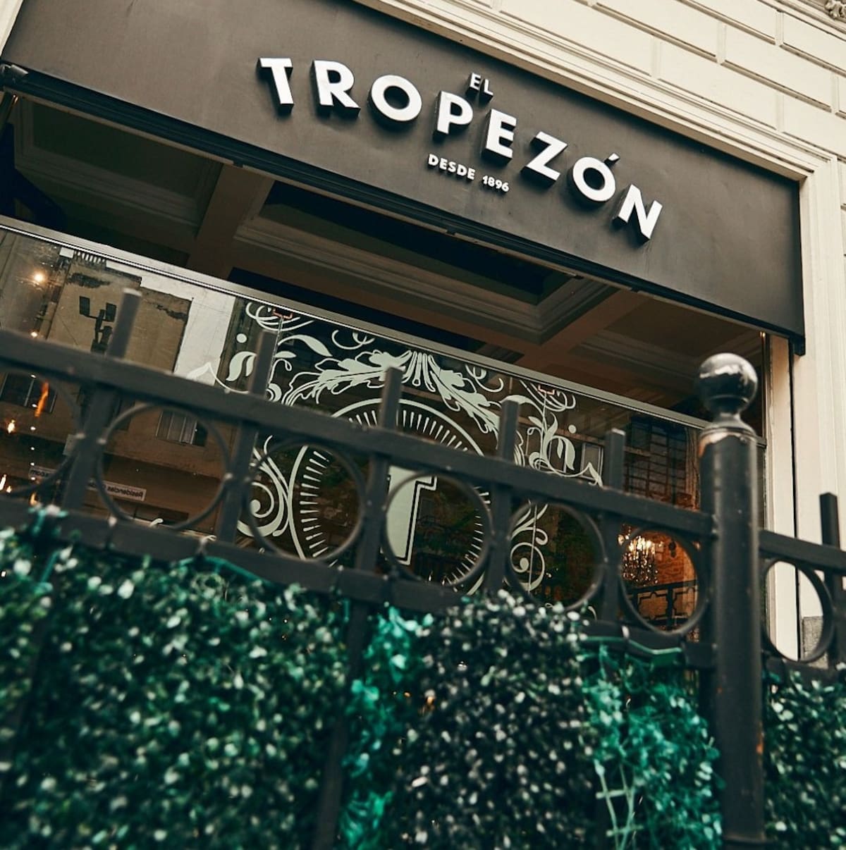 El Tropezón