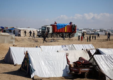 Refugiados palestinos en Rafah. Foto: Reuters
