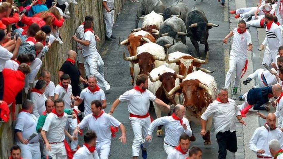 Encierro de toros en Pamplona