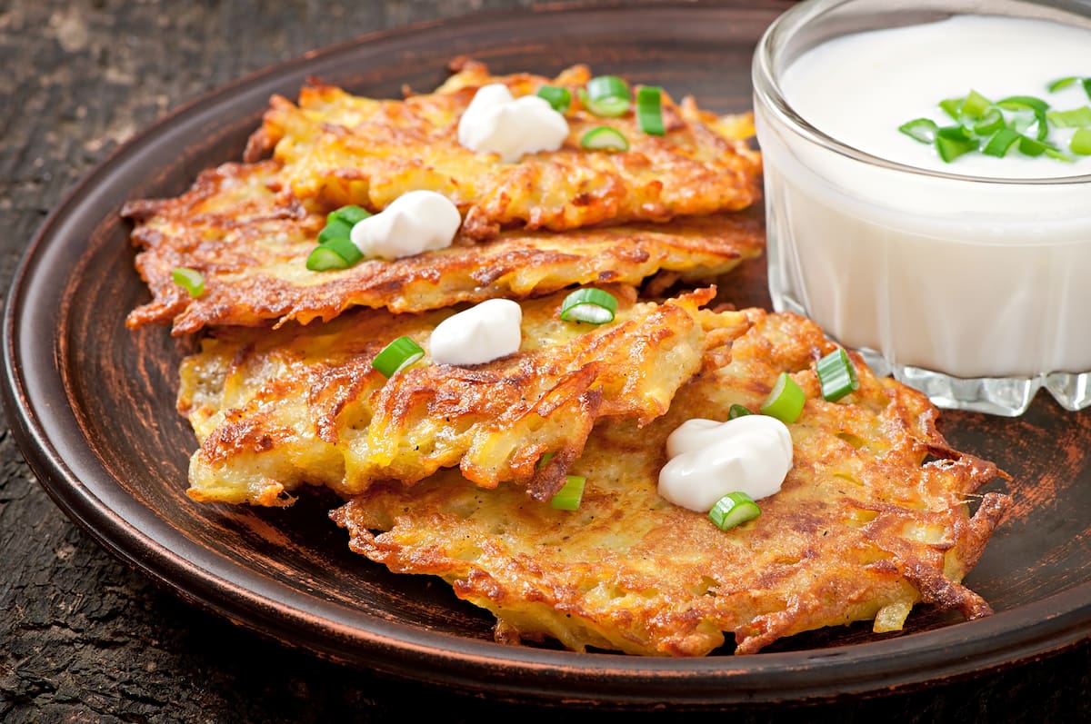 Tortitas de zucchini y zanahoria.