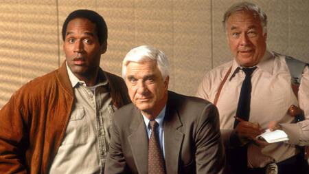 O.J. Simpson en "La pistola desnuda". Foto: X