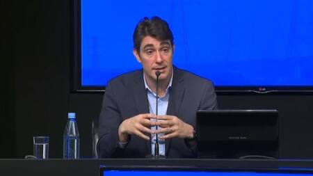 Anuncio de aumentos de luz - Javier Iguacel