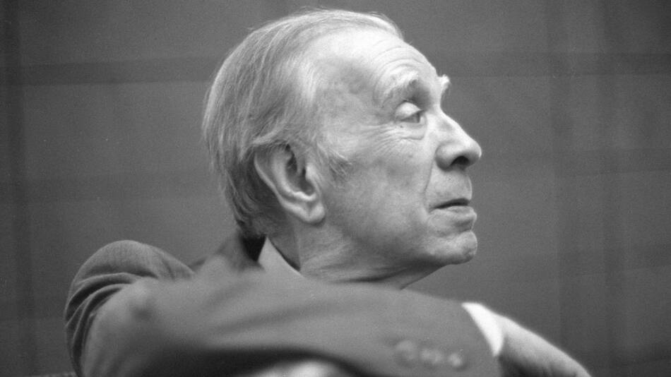 Borges es considerado uno de los mejores escritores de habla hispana. Foto: EFE