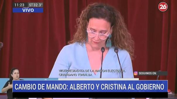 Michetti dio inicio a ceremonia de traspaso presidencial: aplausos a Alberto Fernández y Crstina Kirchner