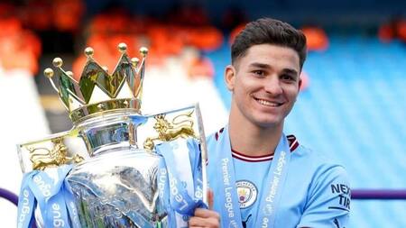 Julián Álvarez, campeón con el Manchester City. Foto: Manchester City.