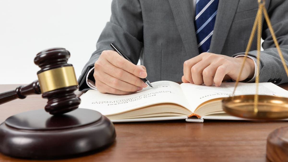 Juicio, juez. Foto: Freepik