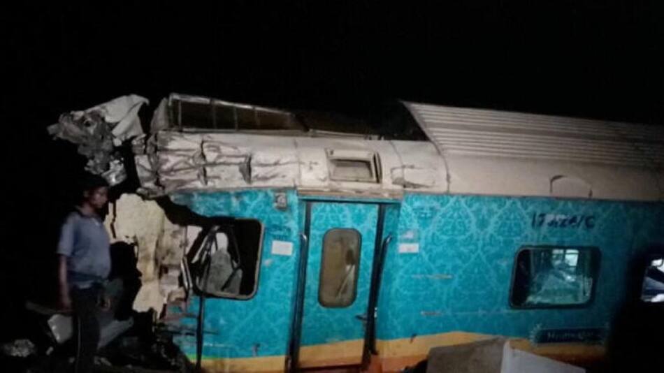 Accidente de trenes en la India. Foto: Reuters.