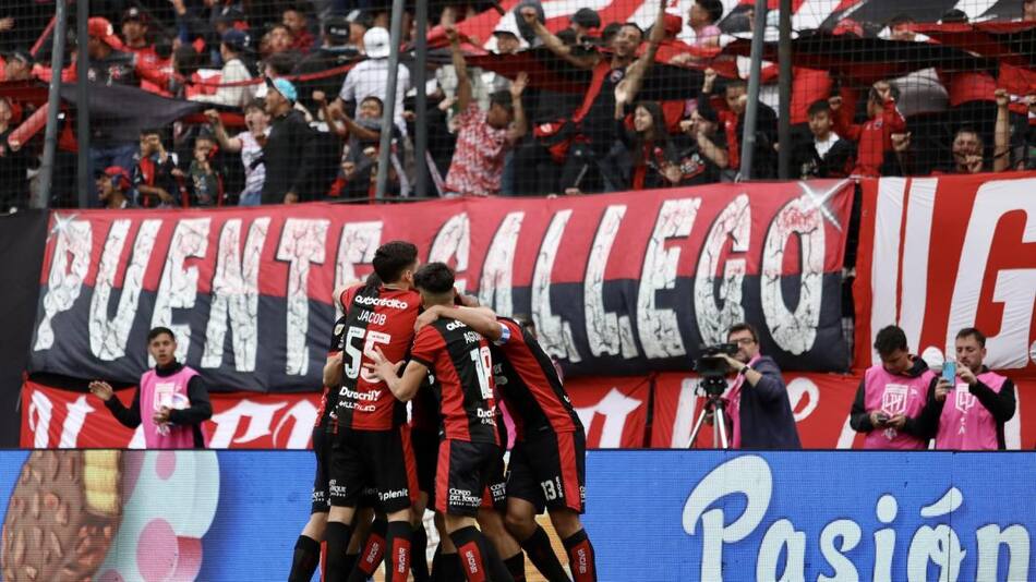 Newells vs. Gimnasia y Esgrima de La Plata. Foto: Twitter @newells
