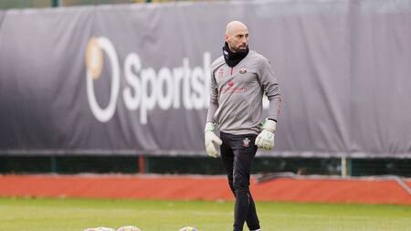 "Willy" Caballero se retira del fútbol tras su paso por Southampton. Foto: Instagram @willycaba.