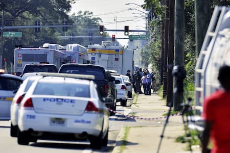 Un supremacista mató a tres personas y luego se suicidó en Florida. Foto: Reuters.