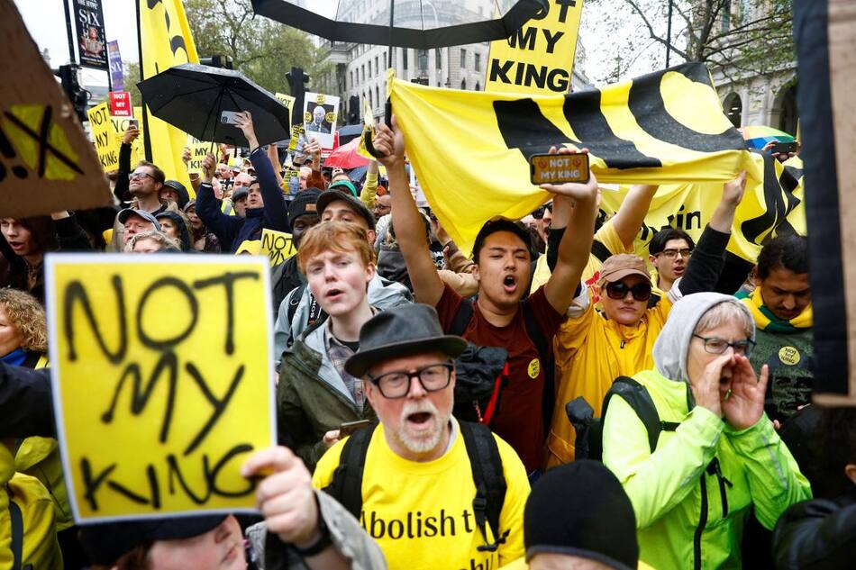 Protestas contra la coronación de Carlos III. Foto: Reuters.