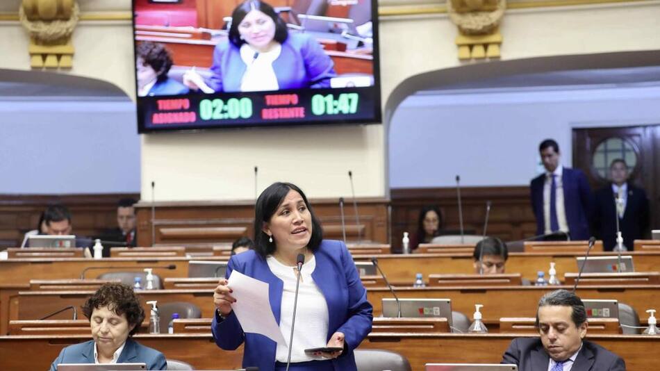 Congreso de Perú, debate. Foto: EFE