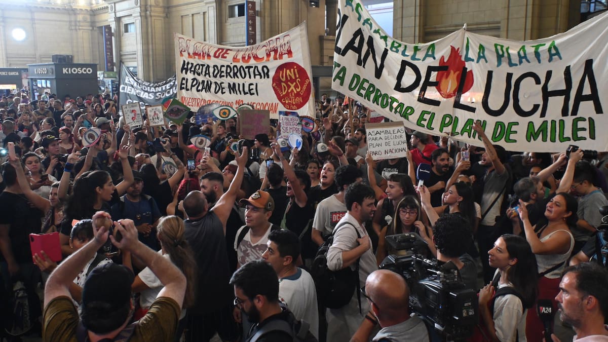 Protestas en Constitución. Foto: Télam