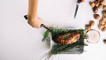 La planta que crece en macetas y lleva a tus comidas al próximo nivel: tips para cuidarla