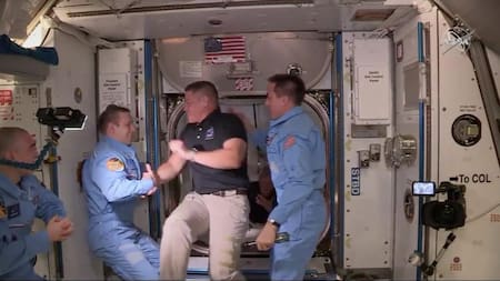 La cápsula Space X vuelve a la tierra desde la ISS