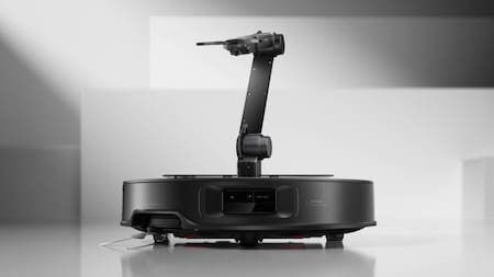 Roborock, aspiradora con brazo para levantar objetos.