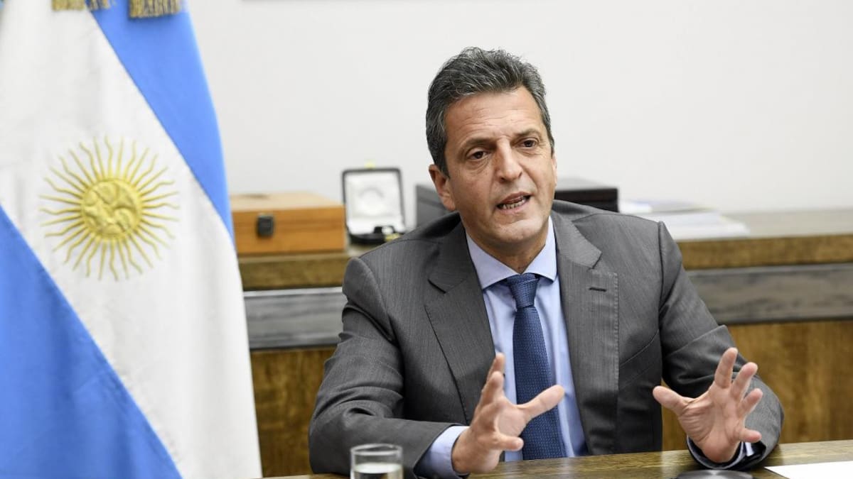 Massa promueve una condonación fiscal a clubes de barrio, cuarteles de bomberos y mipymes