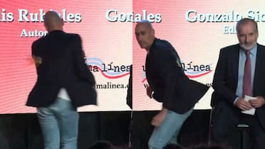 Esquivando huevazos: la insólita presentación del libro de Rubiales, el expresidente de la Federación Española de Fútbol destituido por acoso sexual