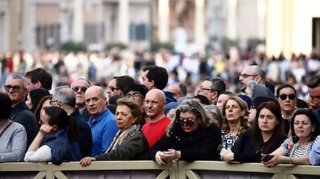 La Plaza San Pedro despide al papa Francisco. Foto: Reuters/Yara Nardi
