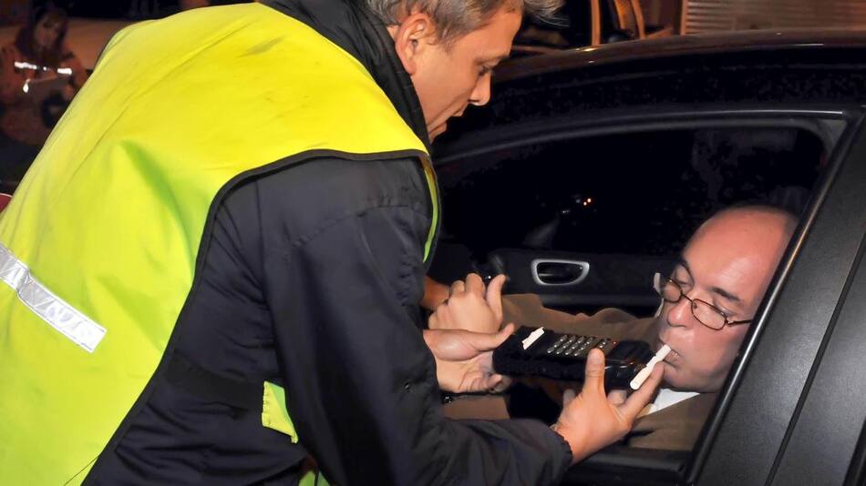 Control de alcoholemia en la Ciudad de Buenos Aires. Foto: NA