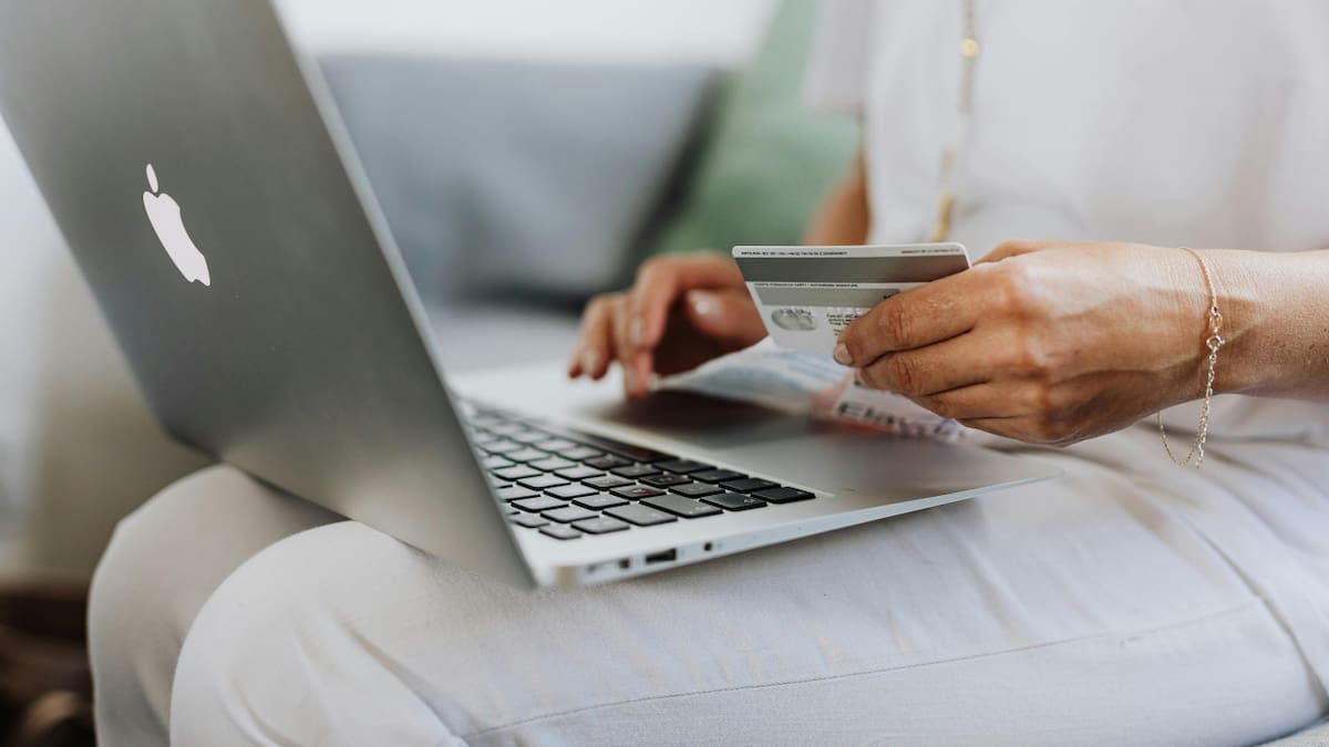 El ciclo de descuentos y promociones en diferentes rubros que hace foco en electrónica empezó este lunes 3 de noviembre. Hasta cuándo se extiende. Foto: Pexels.