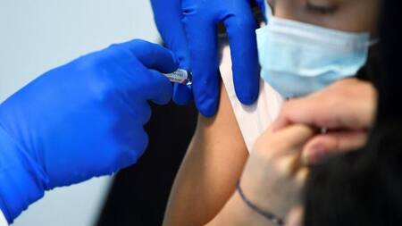 Vacuna Pfizer, coronavirus, Reuters